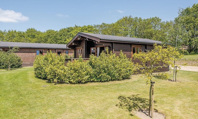 Wenhaston Cabin | 1 bedroom accommodation in Wenhaston, Halesworth