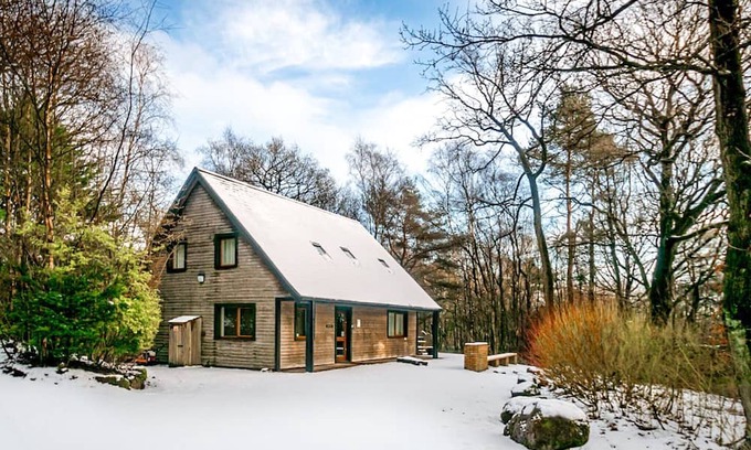 Farley Cabin | 4 bedroom accommodation in Oakamoor