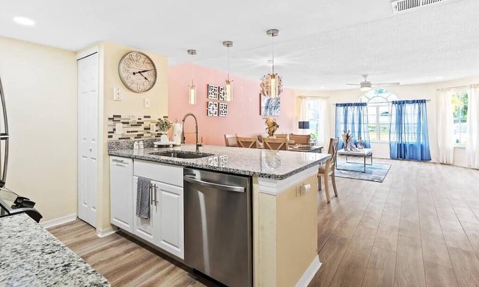 Royal Palm Bay Apartment | Orlando/Disney Renovated Bright 3br Condo With Pool near Disney