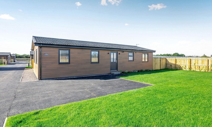 Offenham Cabin | 3 bedroom accommodation in Offenham