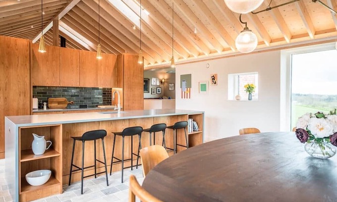 Saxmundham House | Alde Valley Barn, a fabulous property near the coast!