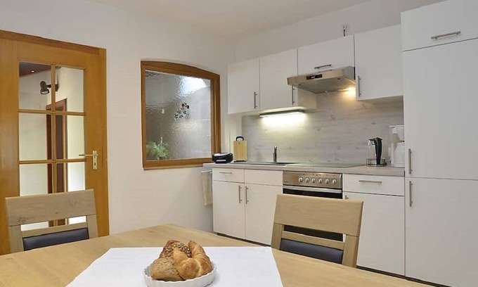 Gimmeldingen Apartment | Urlaub Beim Winzer. Ferienwohnung Meerspinne für bis 4 Personen mit Terrasse