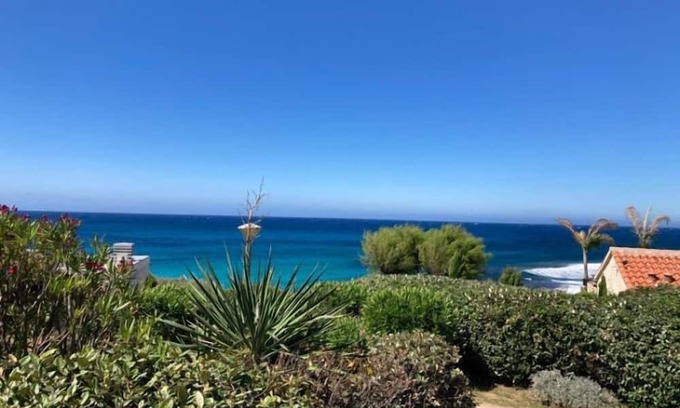 Marine de Saint Ambroggio House | Mini-villa Bord de mer vue mer et Montagne Marine de Sant Ambroggio Lumio