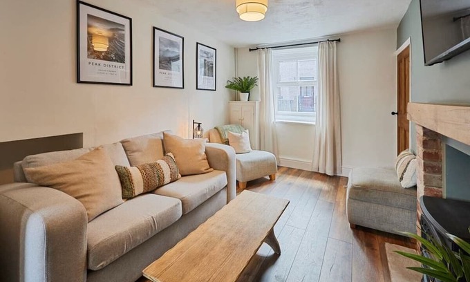 Matlock House | Host & Stay | Church View Cottage
