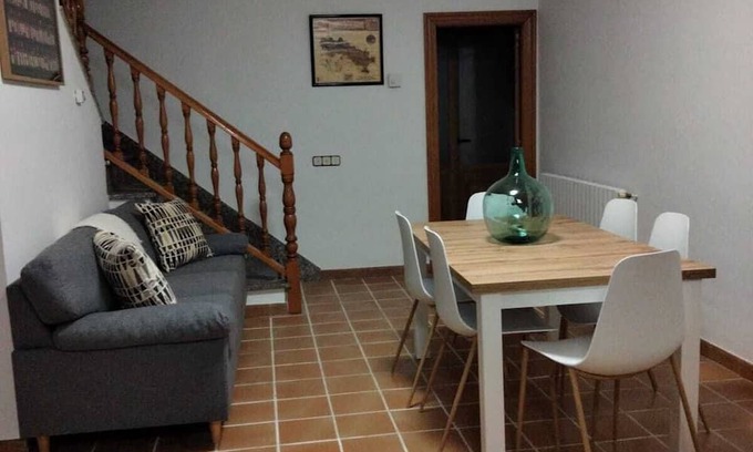 Agoncillo Ski Chalet | Alojamiento Rural "El Castillo"