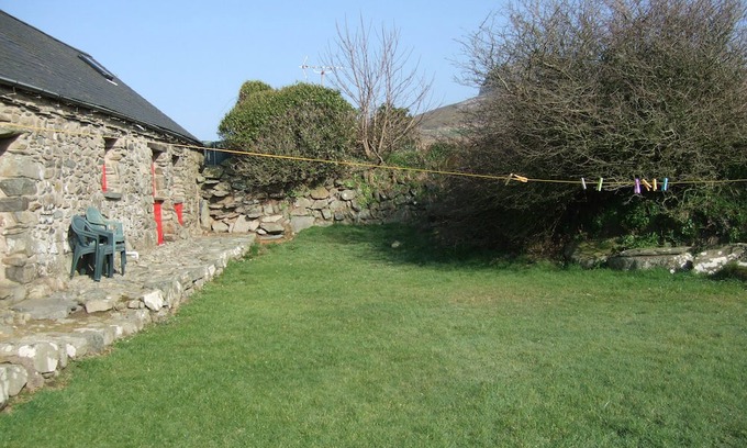 St Brides Other | Farmhouse Annexe rooms with lounge on the coast, near beach