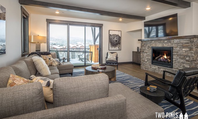 Big Sky Condo | Modern Rustic Home With Mountain Views!