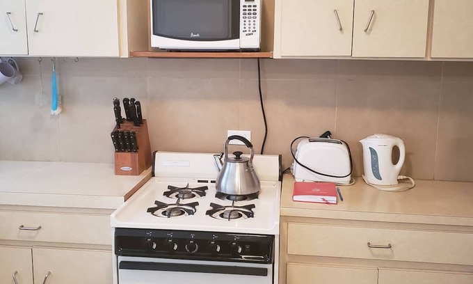 Somerset Village Apartment | Newly renovated 1 bedroom apartment - 5 mins from the beach!