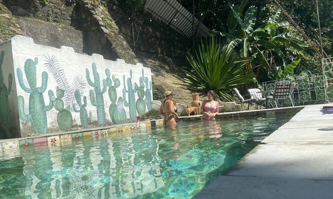 Santa Teresa Villa | Urban Retreat - Peace and nature in the middle of the city