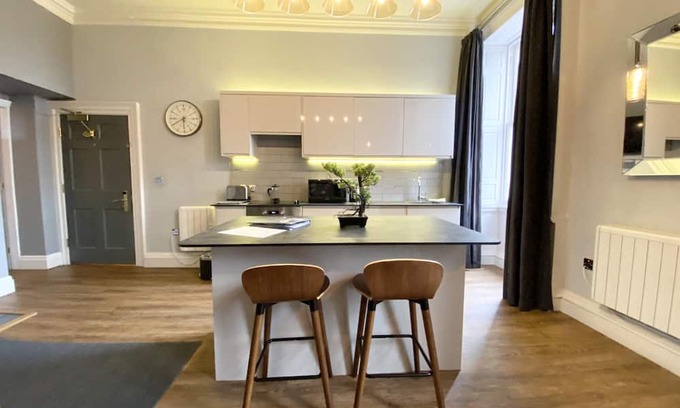 Leeds Apartment | The Waterhouse at Claremont Apartments