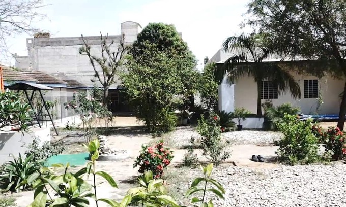 Shri Madhopur House | Shyam Luxurious Huts & Guest House