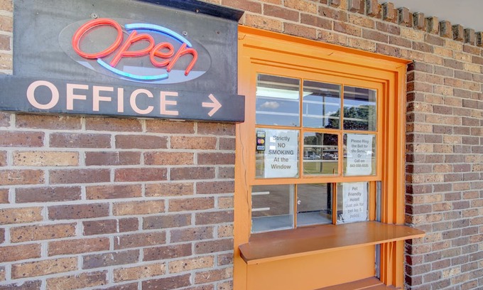 Kingstree Hotel | Hotel O Deluxe Inn Kingstree Sc Hwy 52