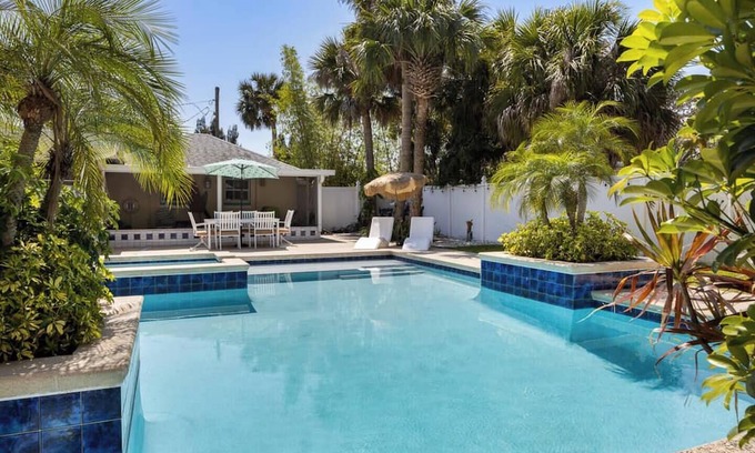 Varnum Park House | Romantic Cottage