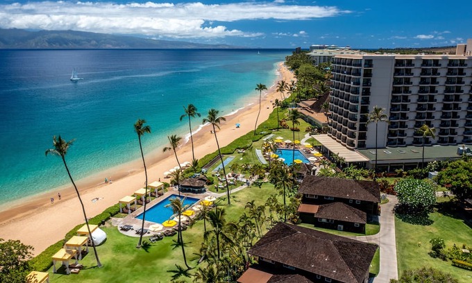 Historic Lahaina Front Street Apartment | Royal Lahaina Bungalows & Spa