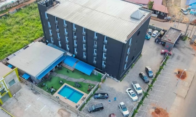 Asaba Hotel | villa toscanna hotel asaba