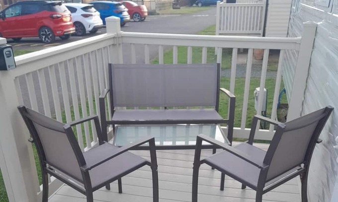 Mablethorpe Cabin | 3 Bed-sleeps 6-pets-parking-5 Min to Beach