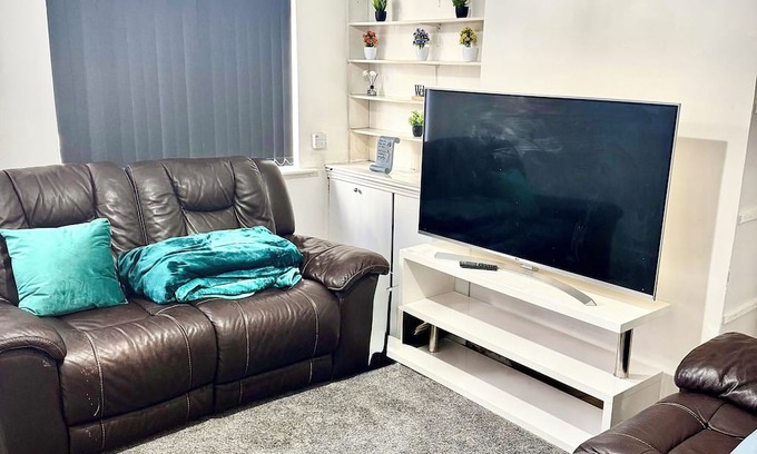 Welford Apartment | Premium COZZY Apartments near premium restaurants for different nationalities