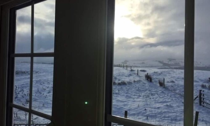 Henshaw Cottage | Countryside Charm Cottage Retreat for Couples