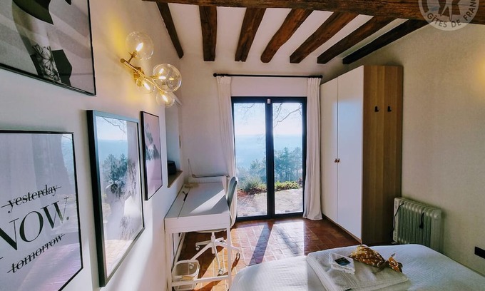 La Roche-Guyon Cottage | Gite La Roche-Guyon, 4 bedrooms, 8 persons