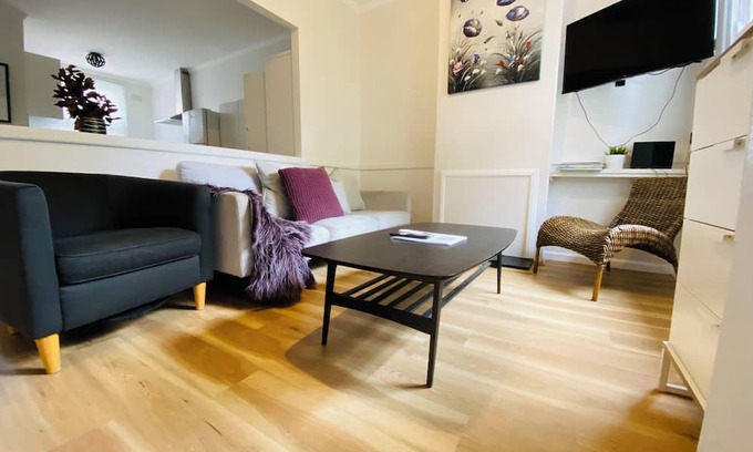 Edinburgh North House | Budget Barossa*Quiet street*Fast Wifi*Cubby house*Pet friendly