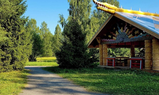 Pasadena House | Take Center Stage in Downtown Pasadena, CA