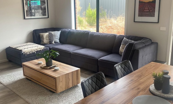 Maryborough House | Wattle City Stays… Modern home in Maryborough