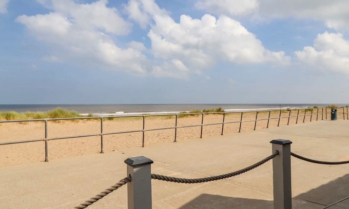 Sandilands Cabin | Seaside Tranquility Retreat in Sandilands