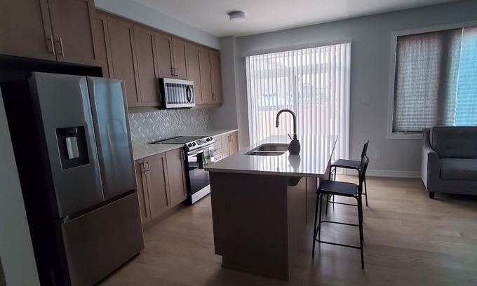 Ottawa Division Resort | Beautiful 3 bedroom 2.5 bath Townhouse