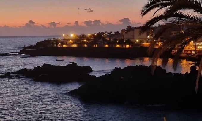 Alcala Apartment | Vacation Apartment ' Almar We Go ll Apartment Entero' with Terrace, Balcony and Wi-Fi