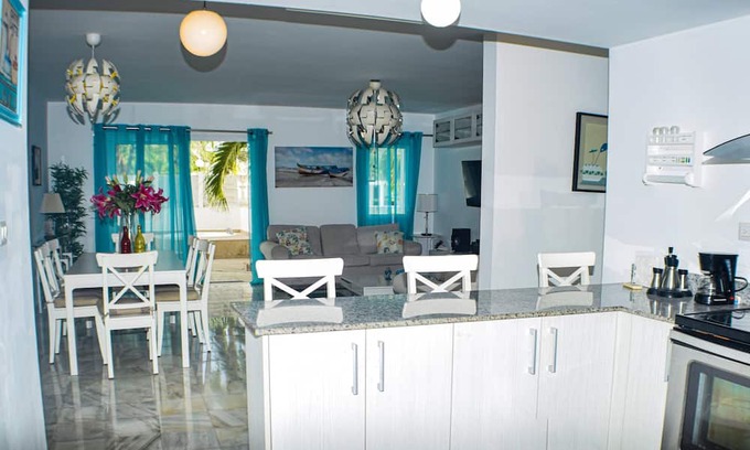 El Soco Apartment | Beachside Golfers Getaway Newly Renovated Apartment