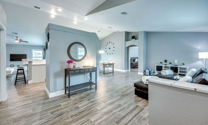 Pelican House | Cape Coral