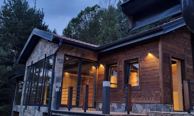 Berovo House | Charming 5-bedroom cottage with WiFi in Berovo