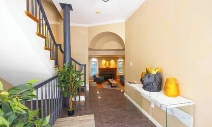 Magnolia House | Elegant Magnolia 3BR Luxury Family Retreat