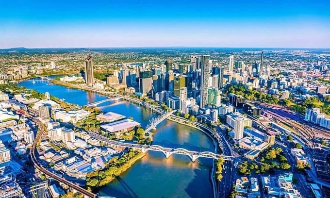 East Brisbane House | KozyGuru | East Brisbane | 3 Bedroom APT