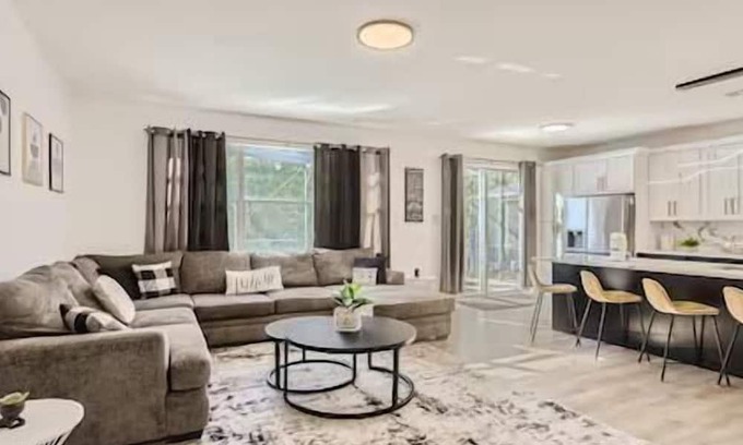 Windwood Bay House | Wonderful Space 4 Bd Pool Spa Disney