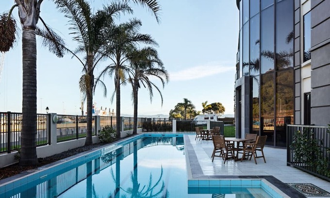 Gisborne Apartment | 1BR Apartment | 5 minutes walk (600m) to CBD!