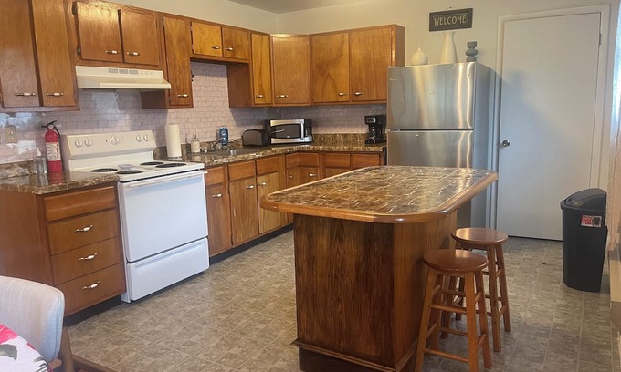 Newfoundland House | Your rustic home away from home