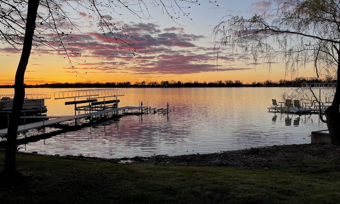 Brandt Cabin | Shady Beach Retreat at Lake Cochrane - Gary, SD