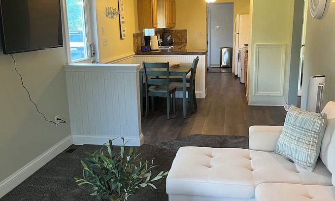 St Ignace House | Entire House - Downtown St. Ignace