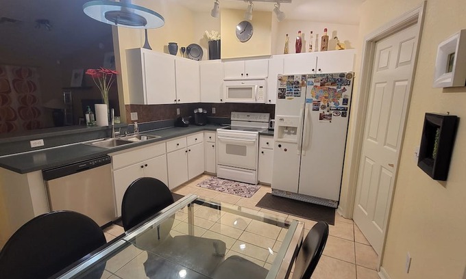 Winter Haven House | Charming 2-bedroom house, with AC, WiFi in superb Winter Haven, LEGOLAND CITY