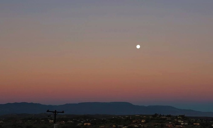 Lake Montezuma House | 15 Min to Sedona<>LOW Cleaning Fees<>Full Kitchen<>Wifi<>Outdoor Movies