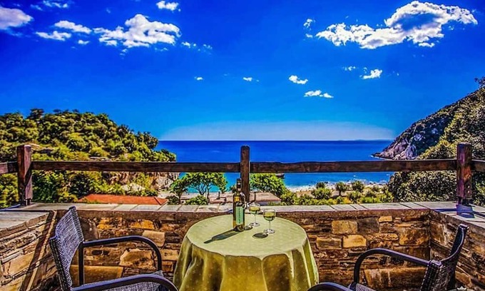 Papa Nero Apartment | Beachfront Pelion Getaway - Cozy Summer Abode