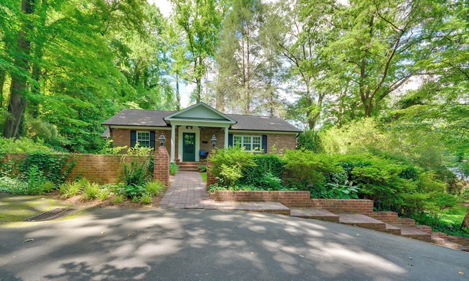 Winston - Salem Cottage | Cozy, Peaceful Cottage - Near Wake Forest!