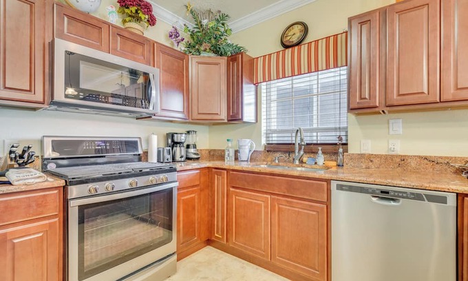 Titusville House | Titusville Escape w/Home Gym + Pickleball Court!