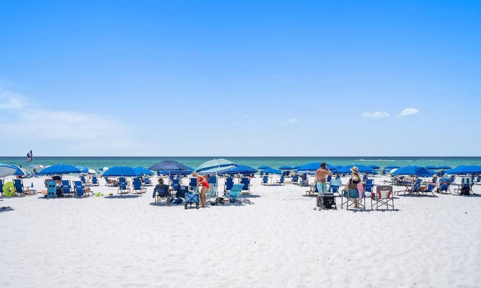 Four Mile Village Condo | Tops'l Resort & Racquet Club #313