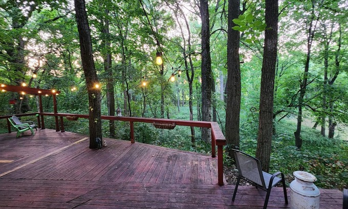 Armstrong Cabin | Morchella Hideaway