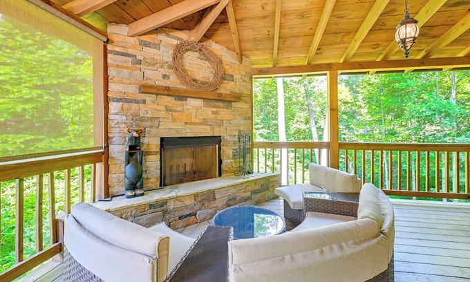 Cashiers Cottage | Cashiers Cottage w/Screened Porch & Trail Access!