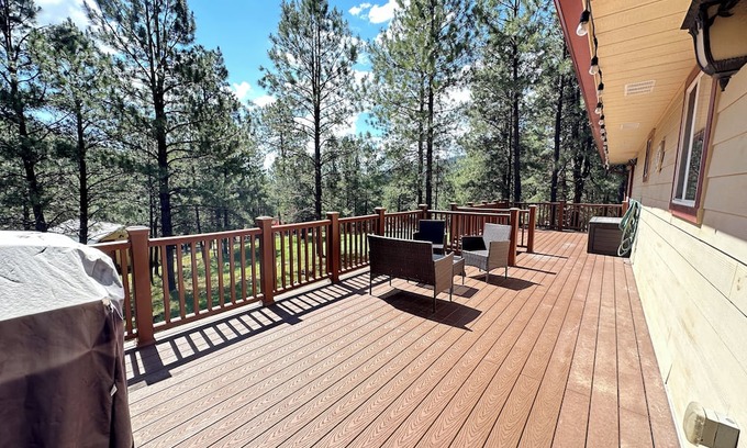 Cloudcroft House | Charming 3-bedroom East of Cloudcroft.