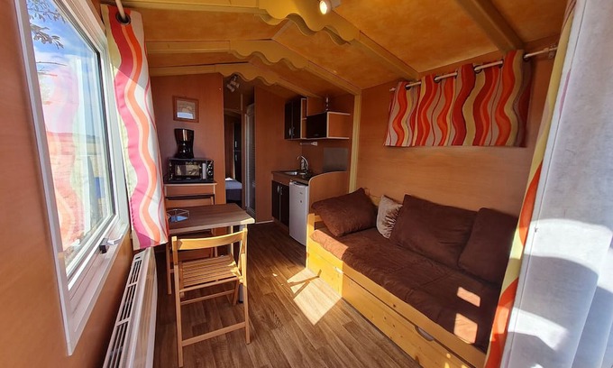 Burthecourt-aux-Chenes Cottage | Gite Burthecourt-aux-Chênes, 1 bedroom, 4 persons