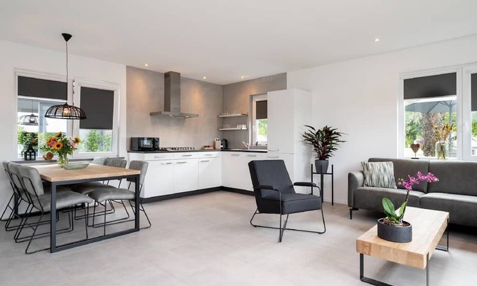 Hensbroek House | Beautiful holiday home near Alkmaar